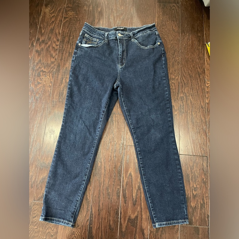 Judy Blue Women size 13/31 Stretch High Rise Mom Jean